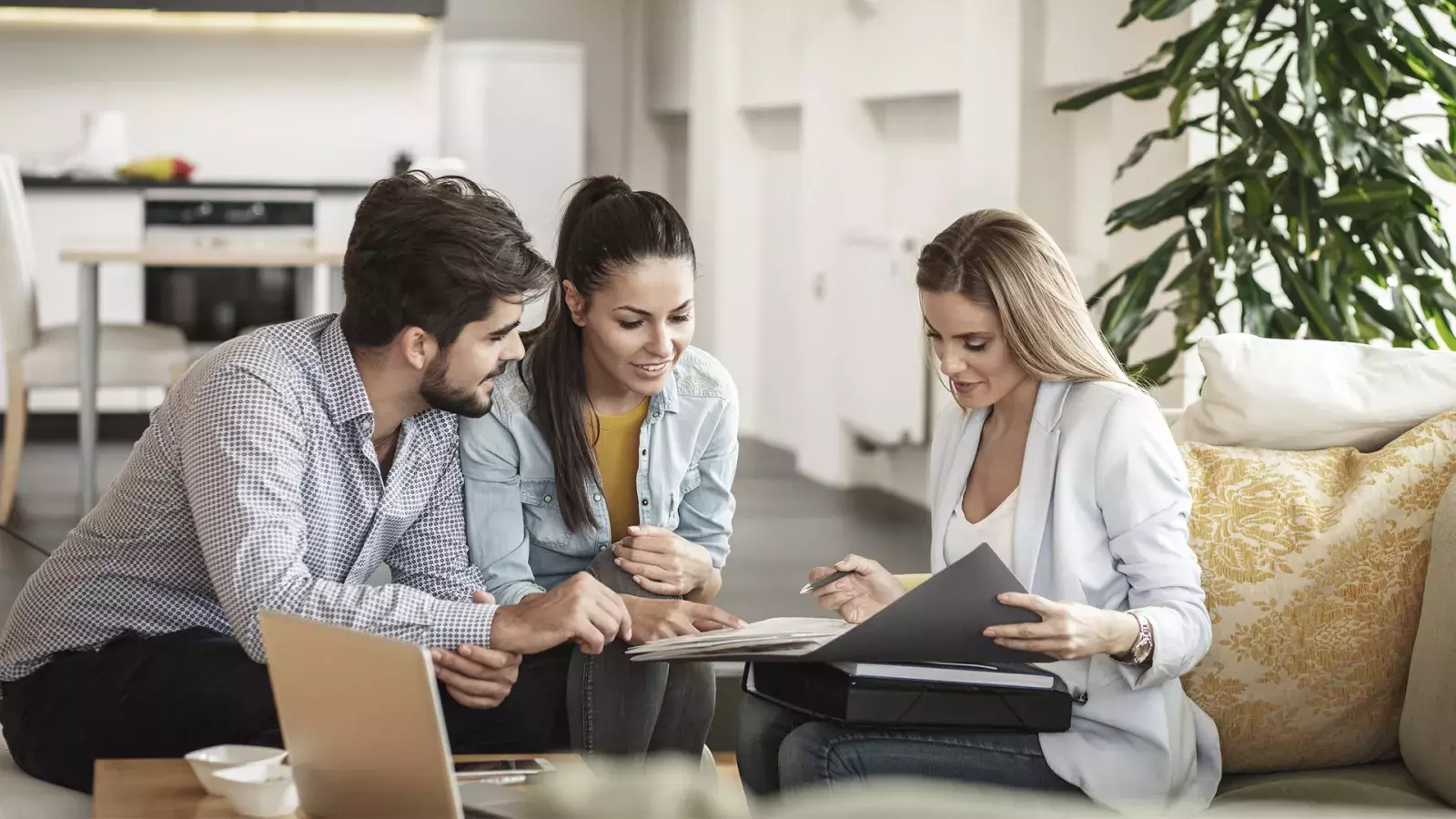 FINANCIAL RESOURCES FOR PURCHASING PRE-SALE HOMES by MLA Canada